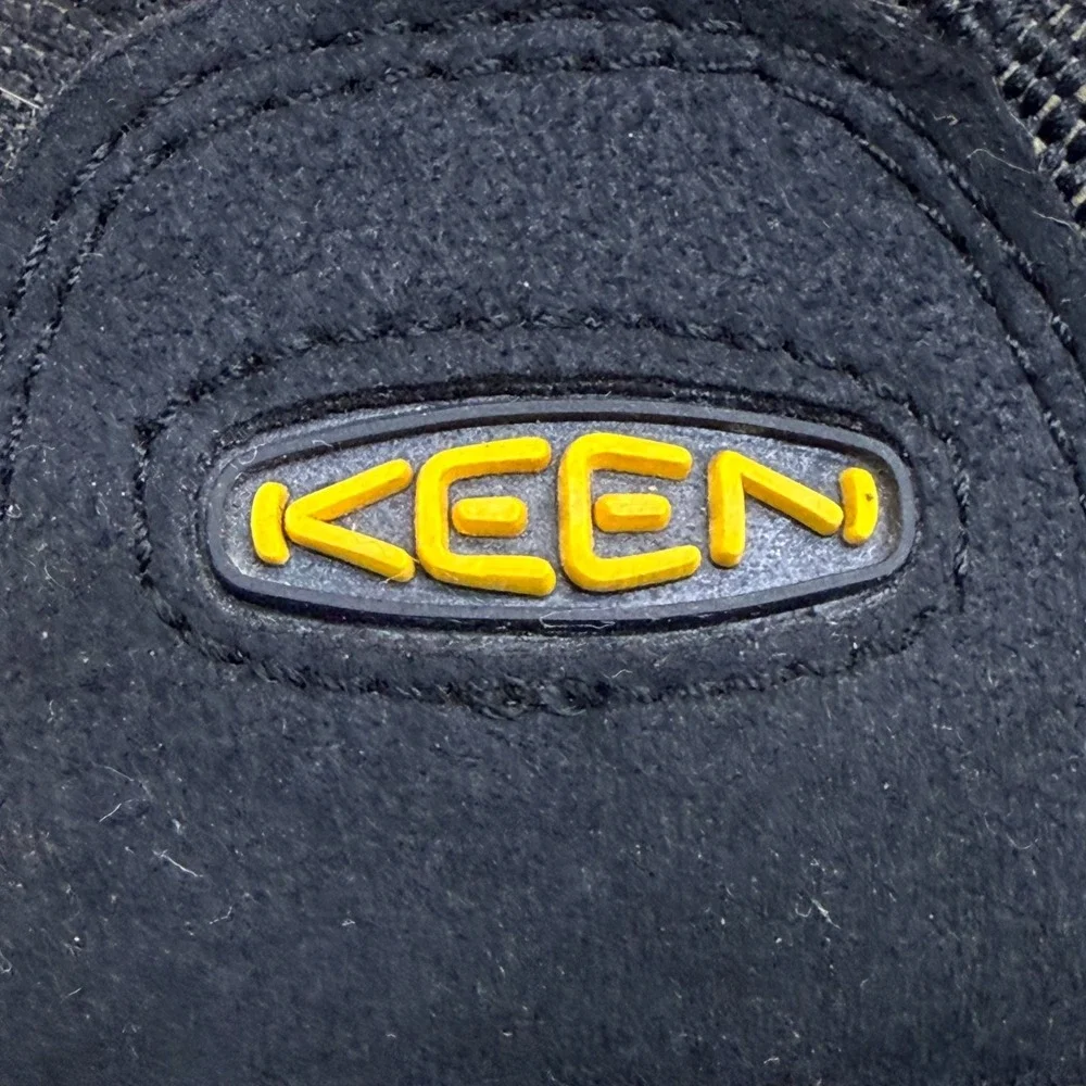 Keen Newport H2 Sandals Mens 10.5 Black Green Waterproof Trail Outdoor Sport